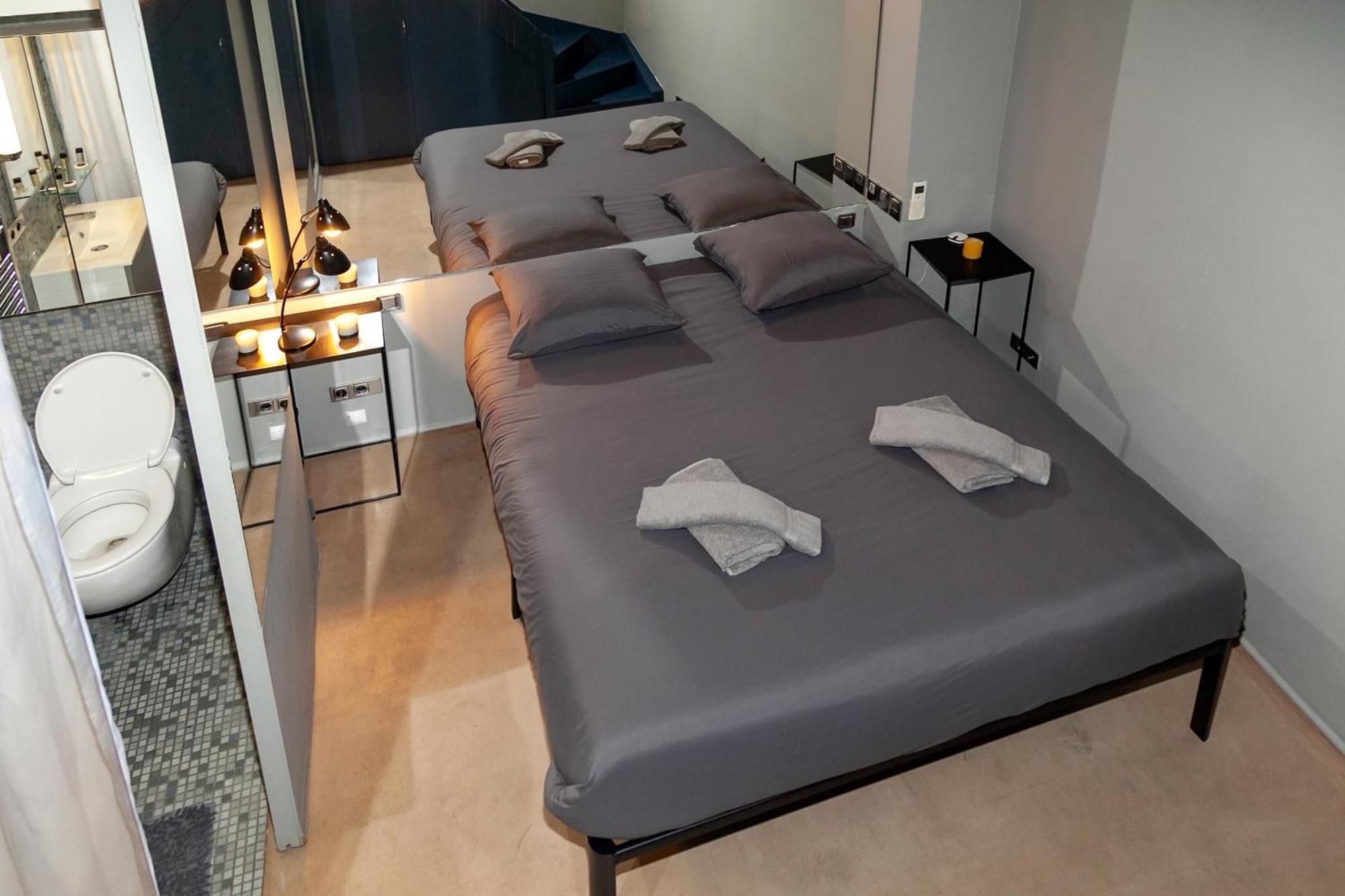Loft Atypique Avec Terrasse, Calme Et Cosy Apartamento Paris Exterior foto